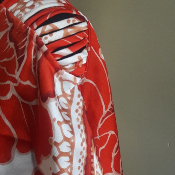 Top - Picture 2 of 5